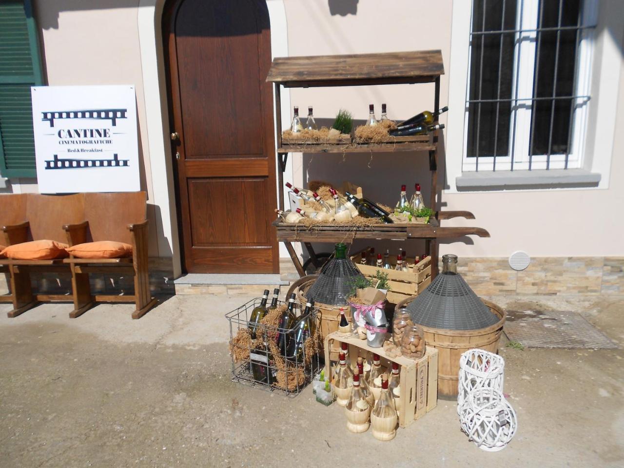 Cantine Cinematografiche Cherasco Buitenkant foto
