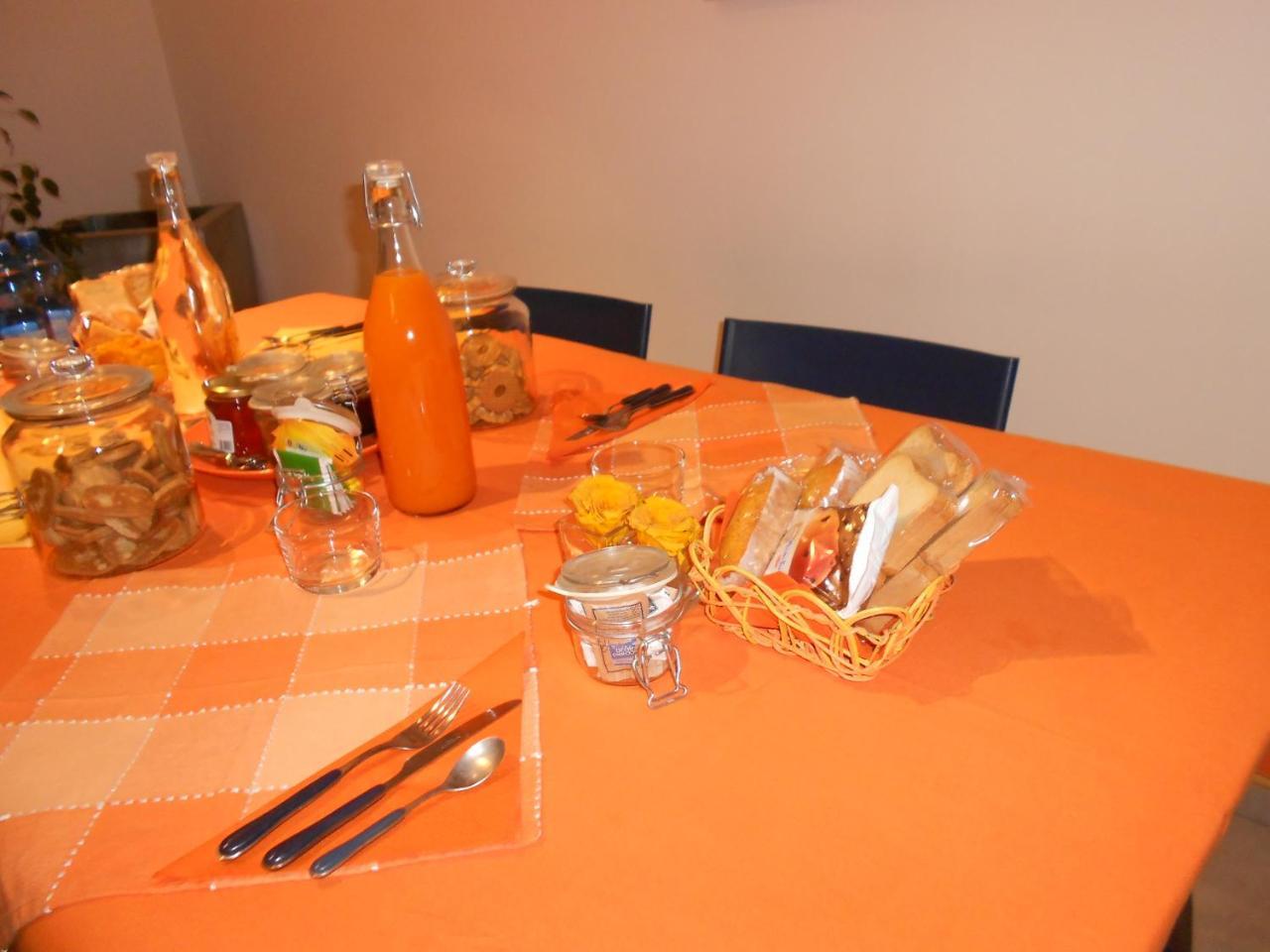 Cantine Cinematografiche Cherasco Buitenkant foto